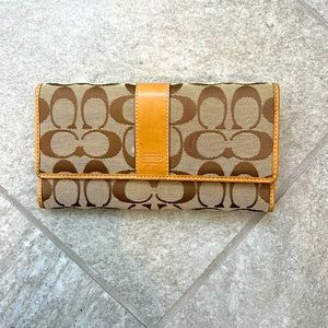 Coach wallet